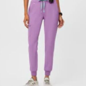 Figs Women's Zamora Jogger Pants-size S petite length.